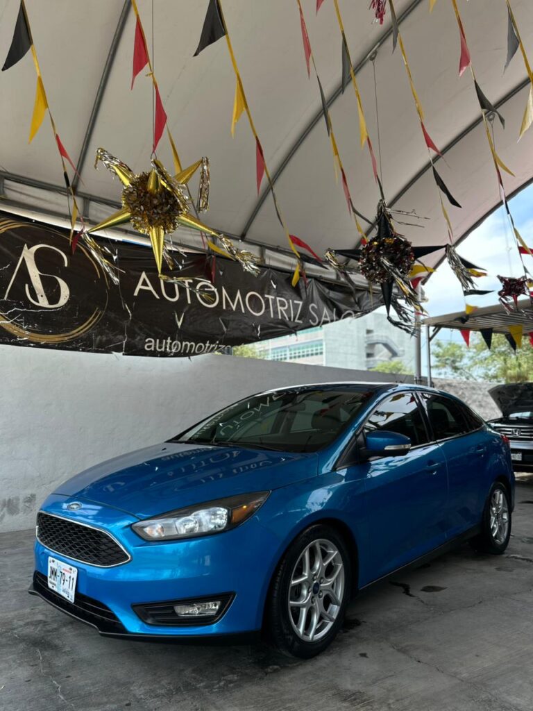 Ford Focus SE Appearance