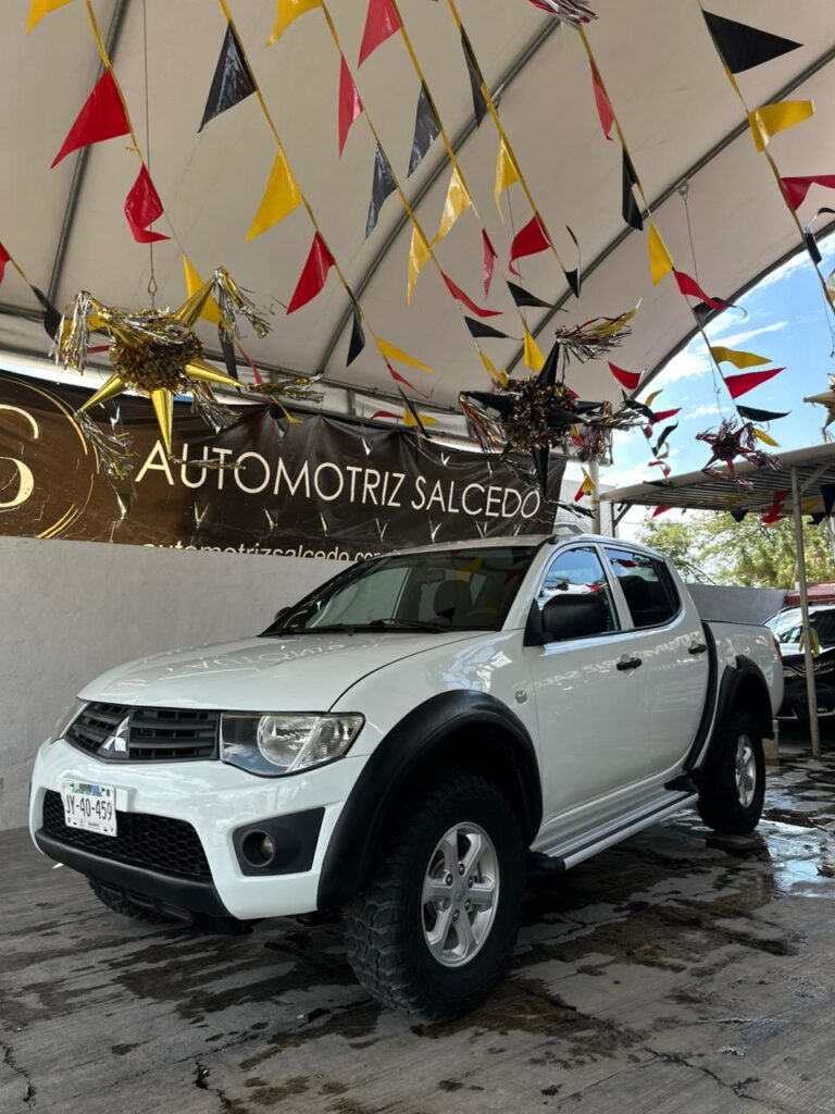 Mitsubishi L200 Doble Cabina