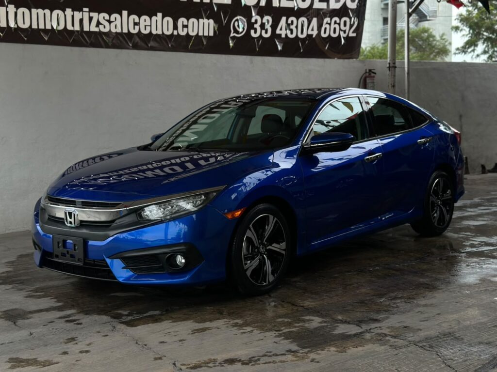 Honda Civic Touring