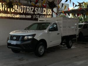 Nissan NP300 Estacas DH MT